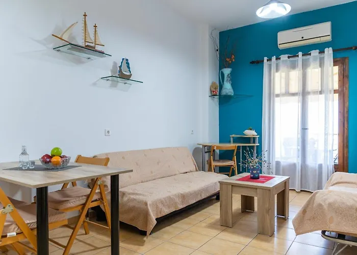 Seaside In Anissaras